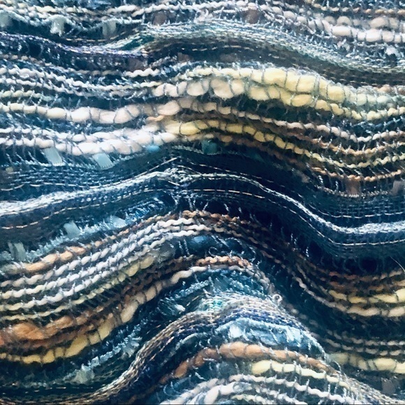 Pretty Woven Scarf by Collection 18 - Picture 7 of 8